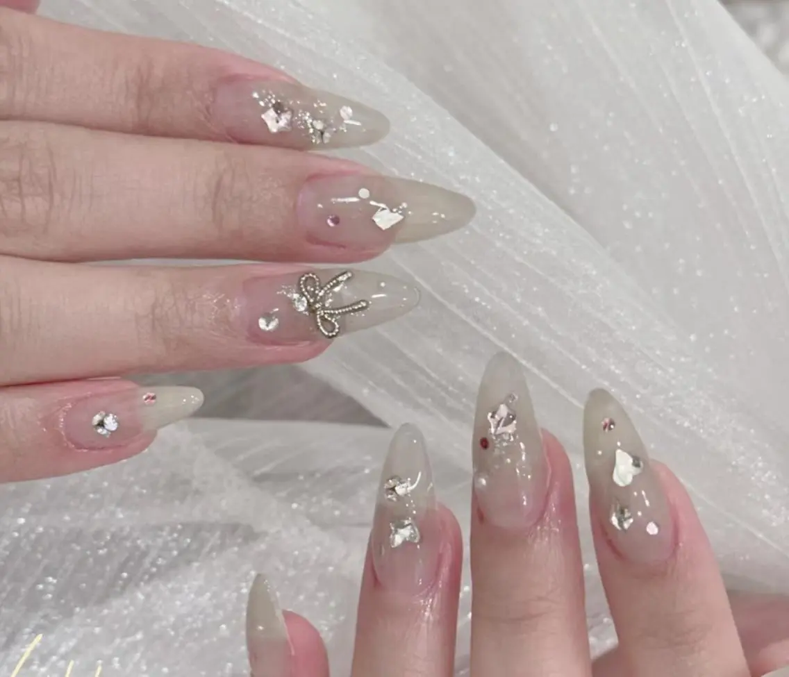ネイル ハンドネイル エリ🫧 nail池袋東口のネイルデザイン