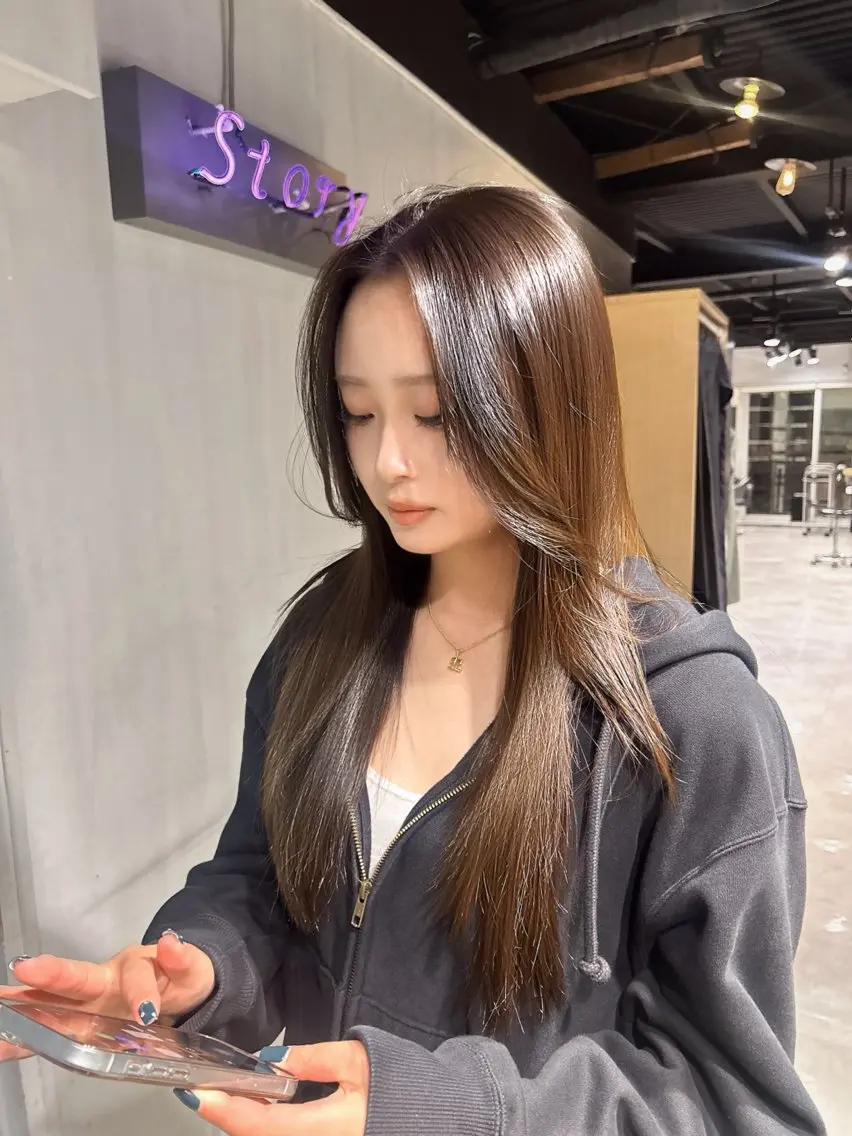 ロング 韓国風カラー 卒業式のヘアスタイル ハッシュカット 韓国風ヘア レイヤーカット MEI🎀レイヤー 🎀韓国styleのヘアスタイル