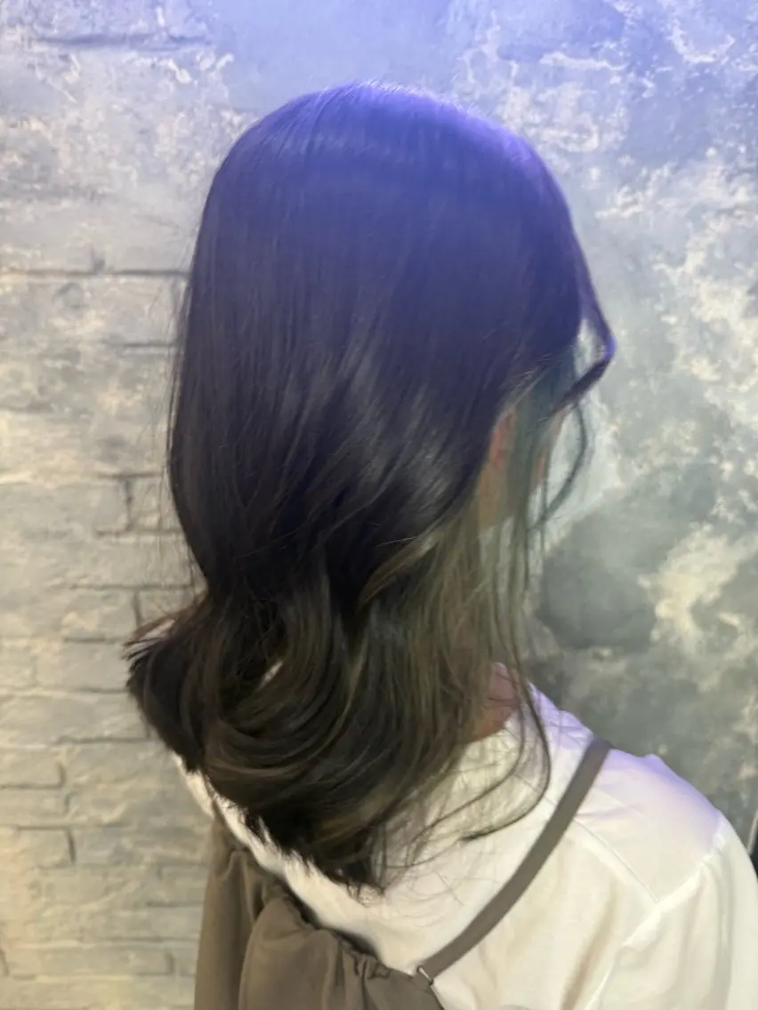 セミロング カット ヘアカラー トリートメント SAIKA🤍ミルク ティー/ピンクカラーのヘアスタイル