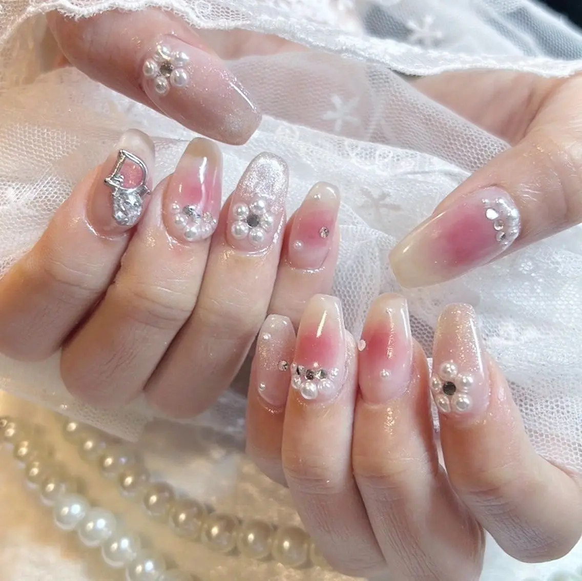 ネイル 長さ出し フットネイル 韓国ネイル マグネットネイル 持ち込み ハンドネイル フットネイル Minami 🍓のネイルデザイン
