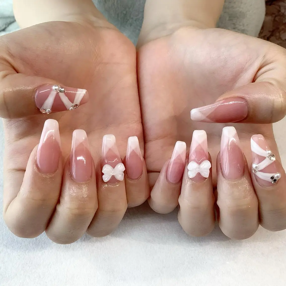 ネイル ハンドネイル 💎🐰 saki. m 🐰💎のネイルデザイン