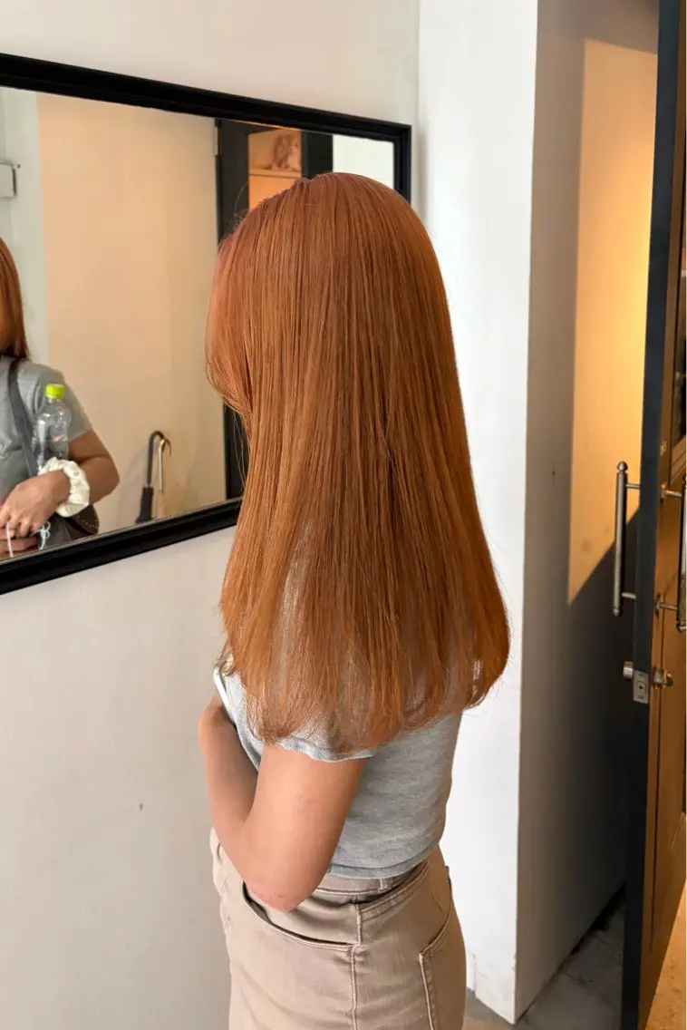 ロング カラー 喜友名 ウララのヘアスタイル
