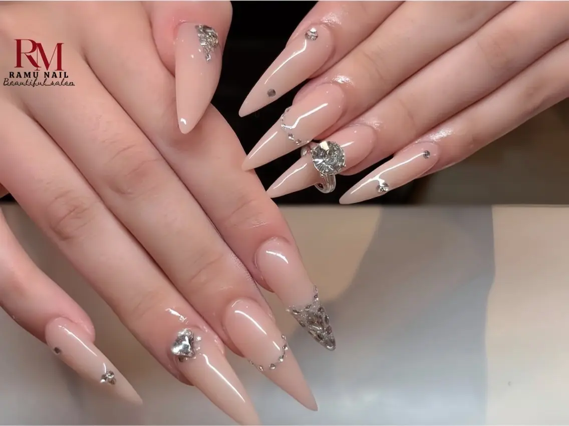 ネイル キラキラネイル マグネットネイル ミラーネイル ピンク 夏ネイル ハンドネイル RAMU Nail 恵比寿店のネイルデザイン