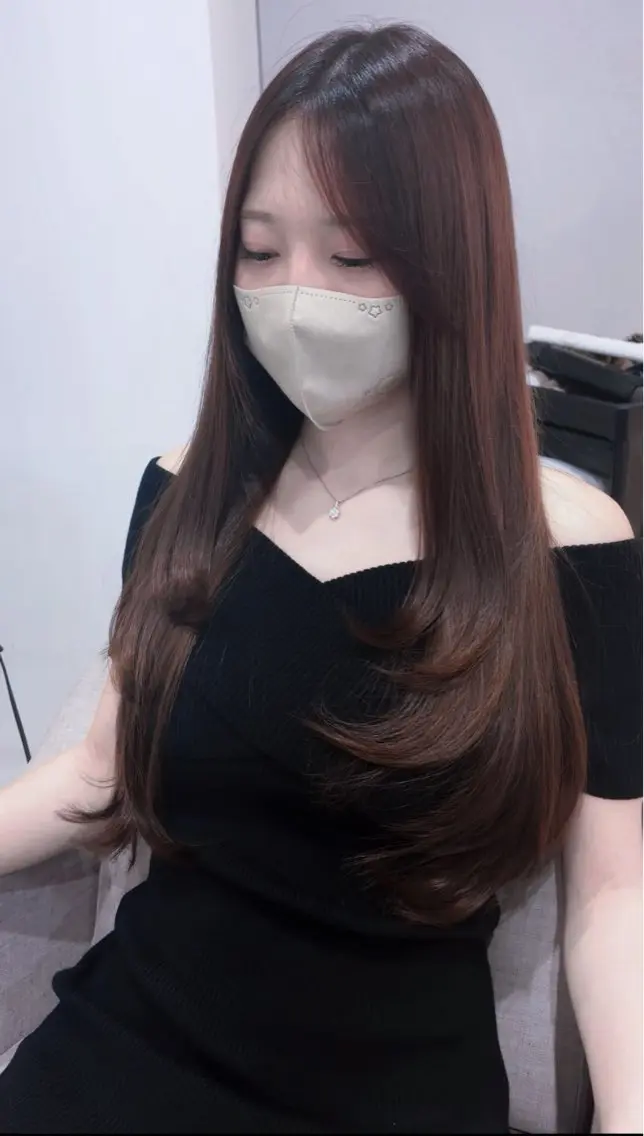 ロング 顔周りカット レイヤーカット ロング 石川 花奈のヘアスタイル