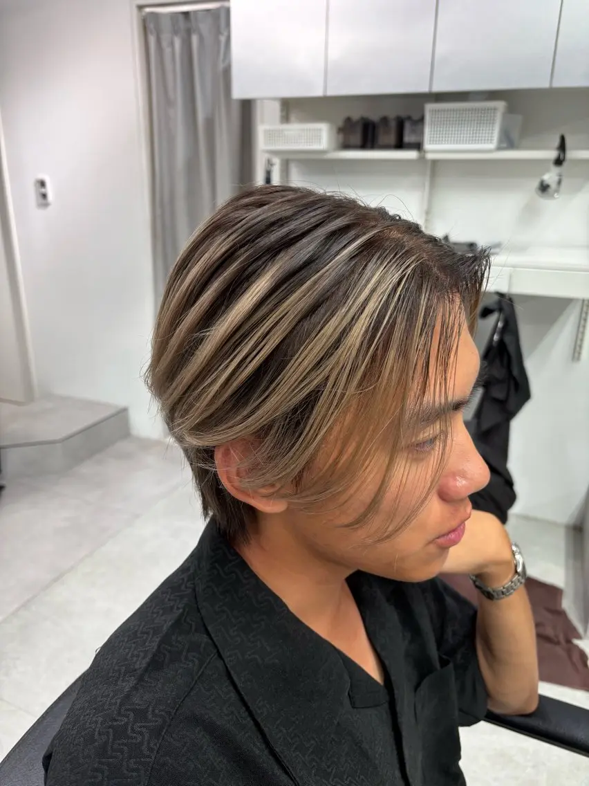 カラー ヘアアレンジ メンズ メンズハイライト ハイライトカラー ヘアカラー (メンズ特化)AKI /古本晃大のヘアスタイル
