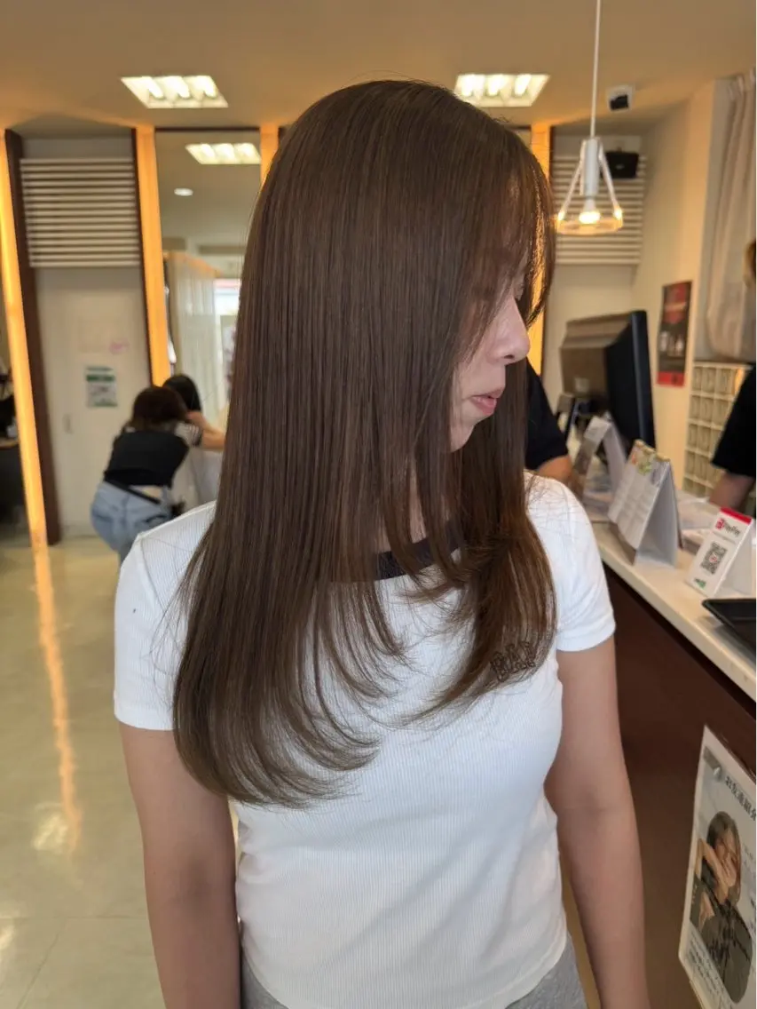 ロング レイヤーカット ロング 平 秀斗のヘアスタイル