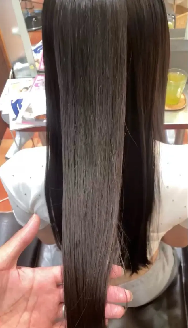 セミロング 髪質改善 長谷川 賢治のヘアスタイル