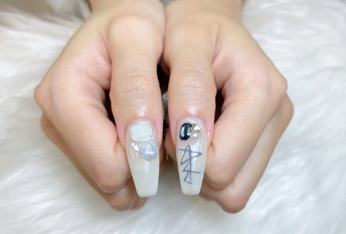 ネイル オーロラネイル クリアネイル フラッシュネイル ジェルネイル グラデーション ハンドネイル Amee Nail Salonのネイルデザイン