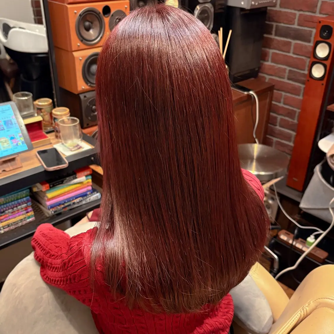 ロング カラー 黒髪 ピンクカラー 飯田 実歩(じっぽ)のヘアスタイル