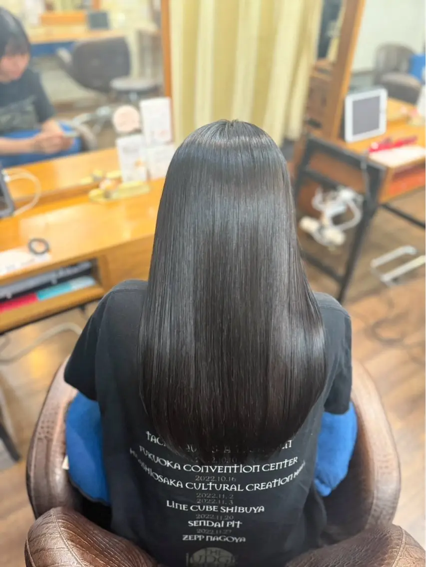 ロング ヘアカラー トリートメント みいな カラーモデル様募集中のヘアスタイル