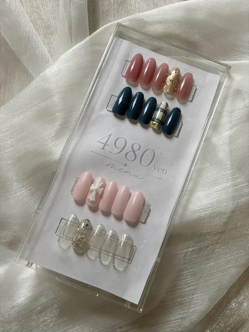 定額ネイル　¥4980の写真