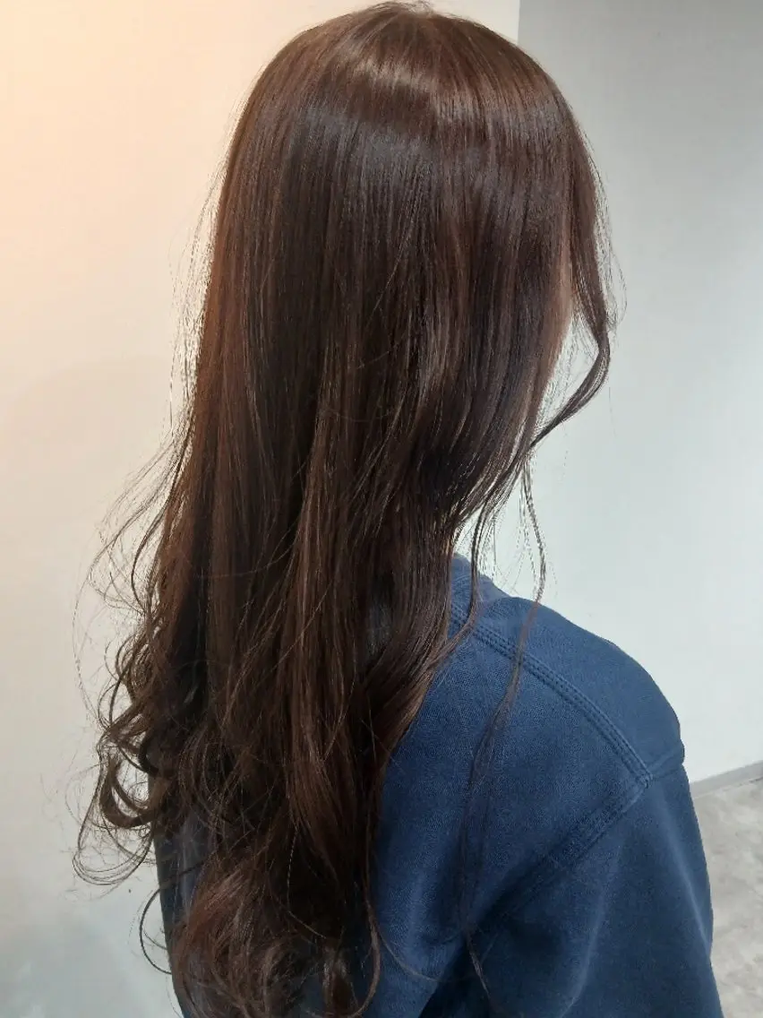ロング カラー ヘアカラー トリートメント セナ✨ ブリーチカラーのヘアスタイル