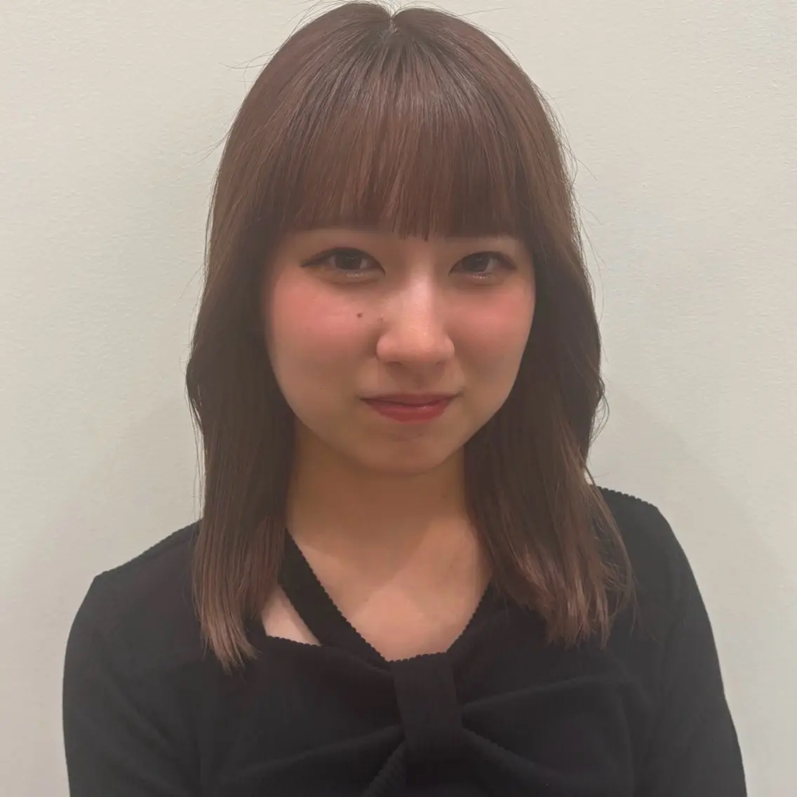 ミディアム カラー rion🪽鎌倉 /ツヤ髪・ハイトーンのヘアスタイル