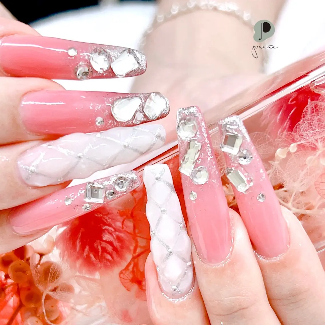 ネイル グラデーション キラキラネイル ラメ(グリッター) ラメグラデーション ロングネイル ハンドネイル Nail salon puu kyotoのネイルデザイン