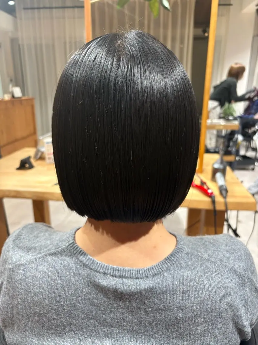 ショート ボブ カット aina / n.w.hのヘアスタイル