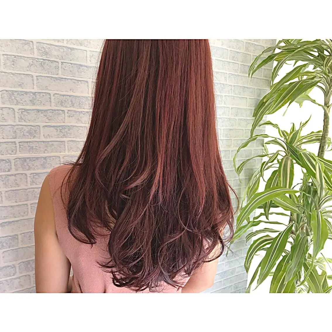 セミロング カラー ベージュカラー ピンクカラー ピンクベージュ 荒木 拓也のヘアスタイル