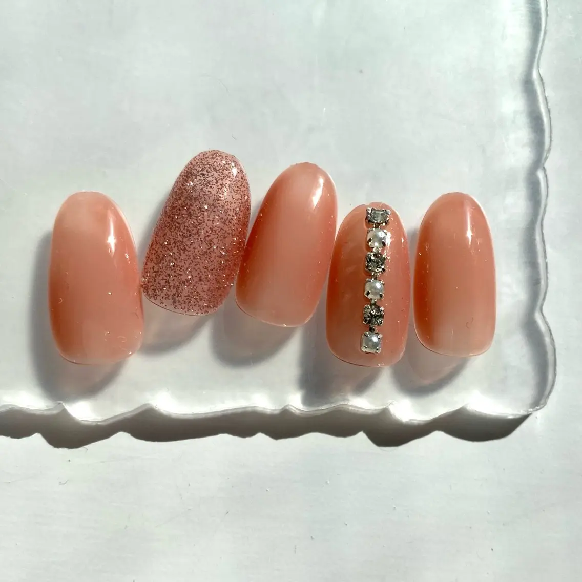 ネイル シンプルネイル Aoi💅🏻 表参道のネイルデザイン