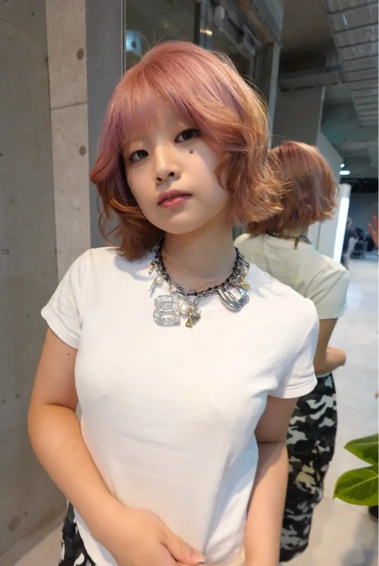 ショート ヘアカラー トリートメント SAYA/デザイン カラー/ケアブリーチのヘアスタイル