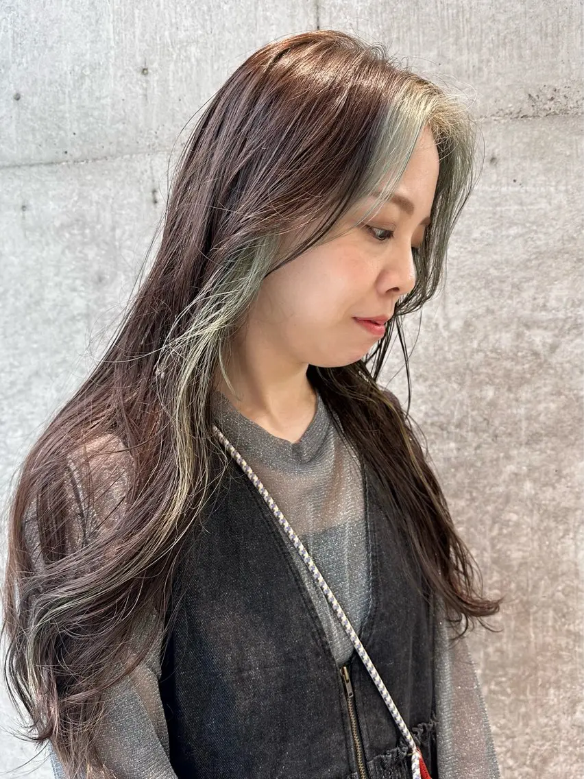 カラー ミストバング フェイスフレーミング カット ヘアカラー 大塚 夏生のヘアスタイル