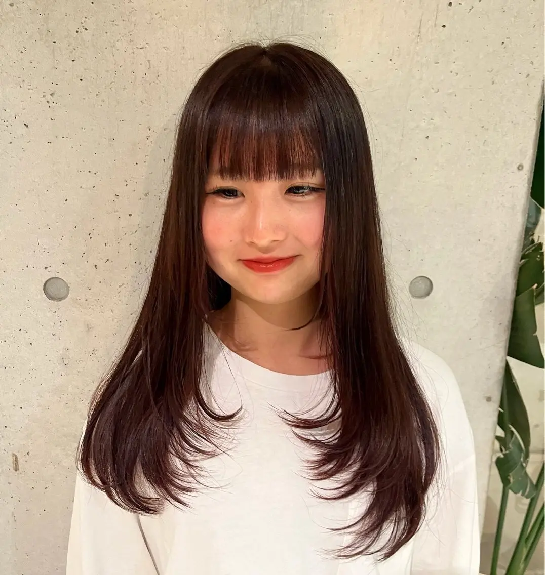 ロング カラー レッドカラー レイヤーカット カット ヘアカラー 菅野 紗弥のヘアスタイル