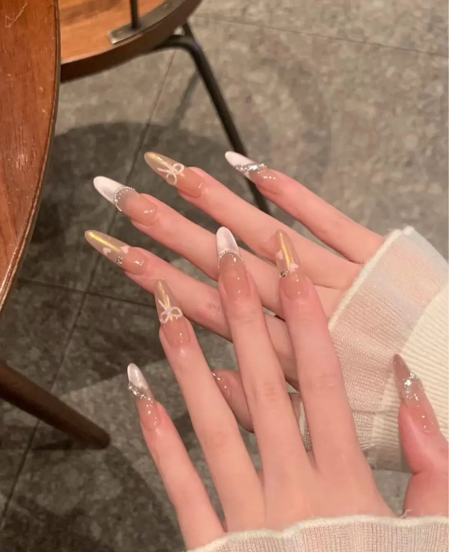 ネイル 持ち込み ハンドネイル へ ンのネイルデザイン