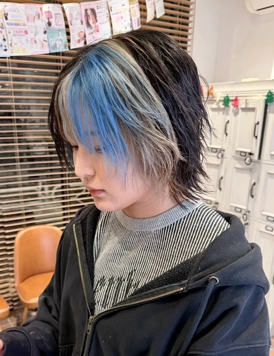 ショート カラー デザインカラー ハイトーン、カラー 特化⟡.·すわ☁️のヘアスタイル