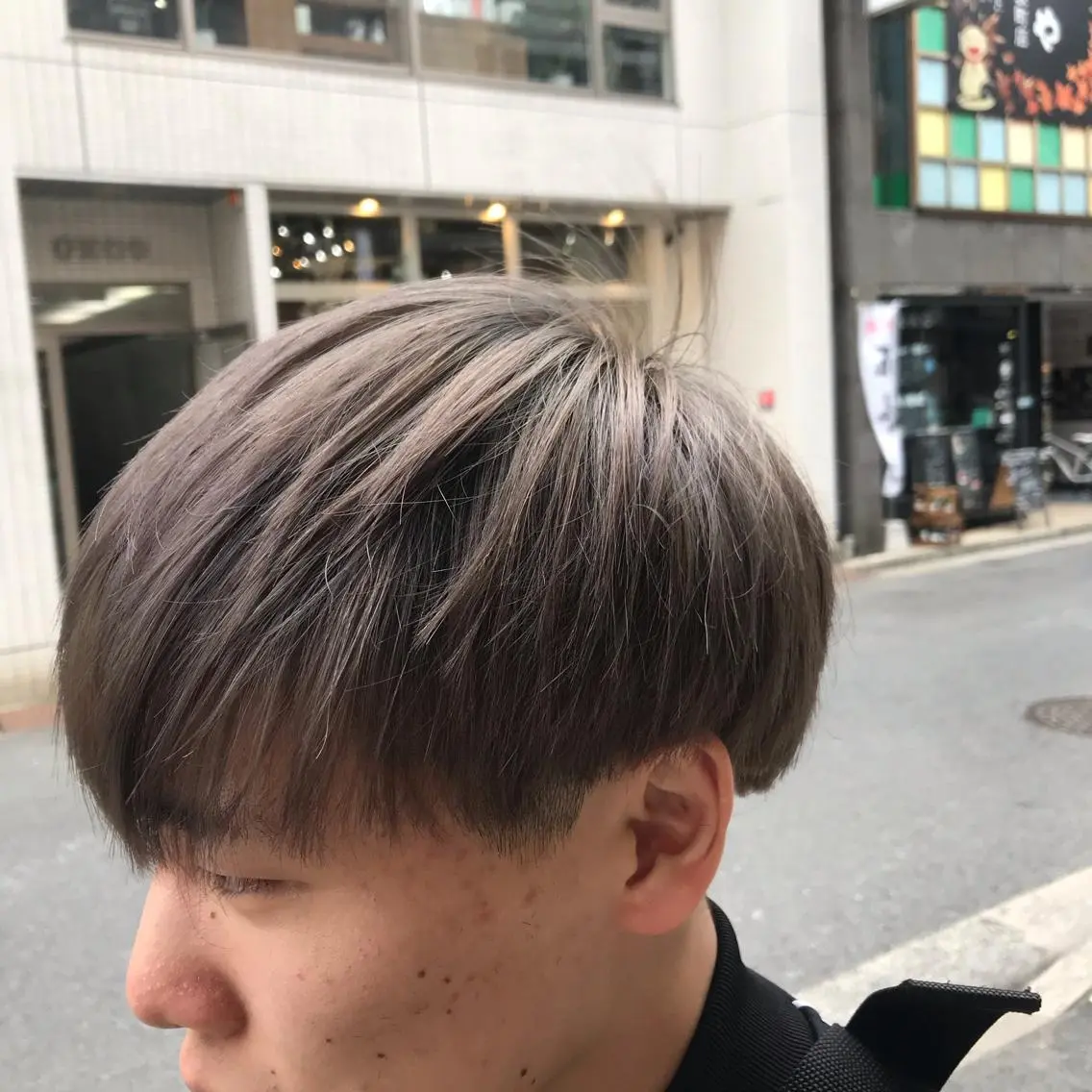 カラー メンズ メンズブリーチ アッシュ ブリーチ シルバー シルバーアッシュ 長谷川 誠志のヘアスタイル