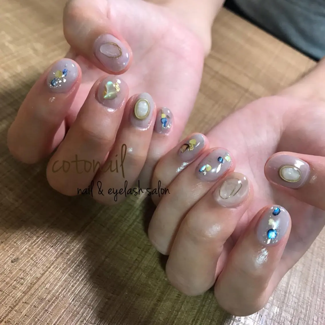 ショート ネイル アートネイル ハンドネイル ツメトマツゲ .のネイルデザイン
