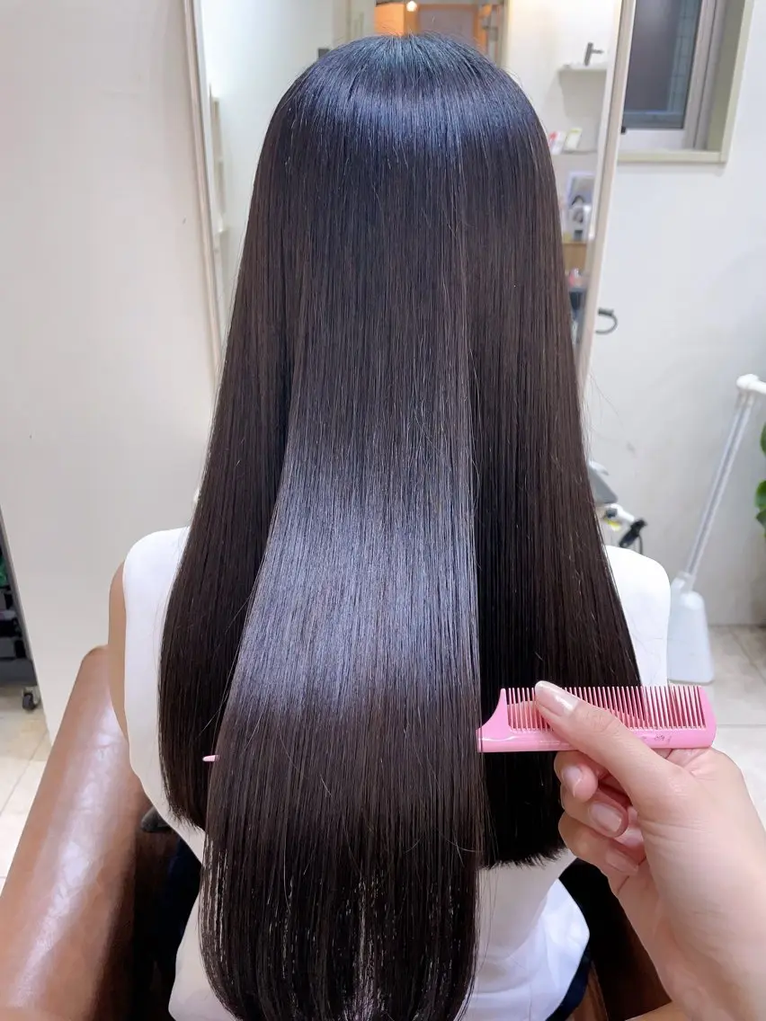 ロング カラー カット ヘアカラー 縮毛矯正 トリートメント 村山 茉衣のヘアスタイル