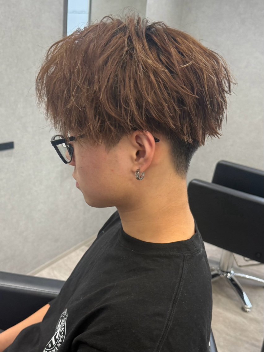 ミディアム カット 根本 陽斗のヘアスタイル