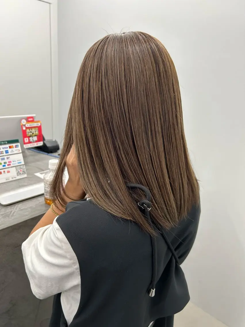 ミディアム カラー ヘアカラー トリートメント hana ROCCO3rdのヘアスタイル