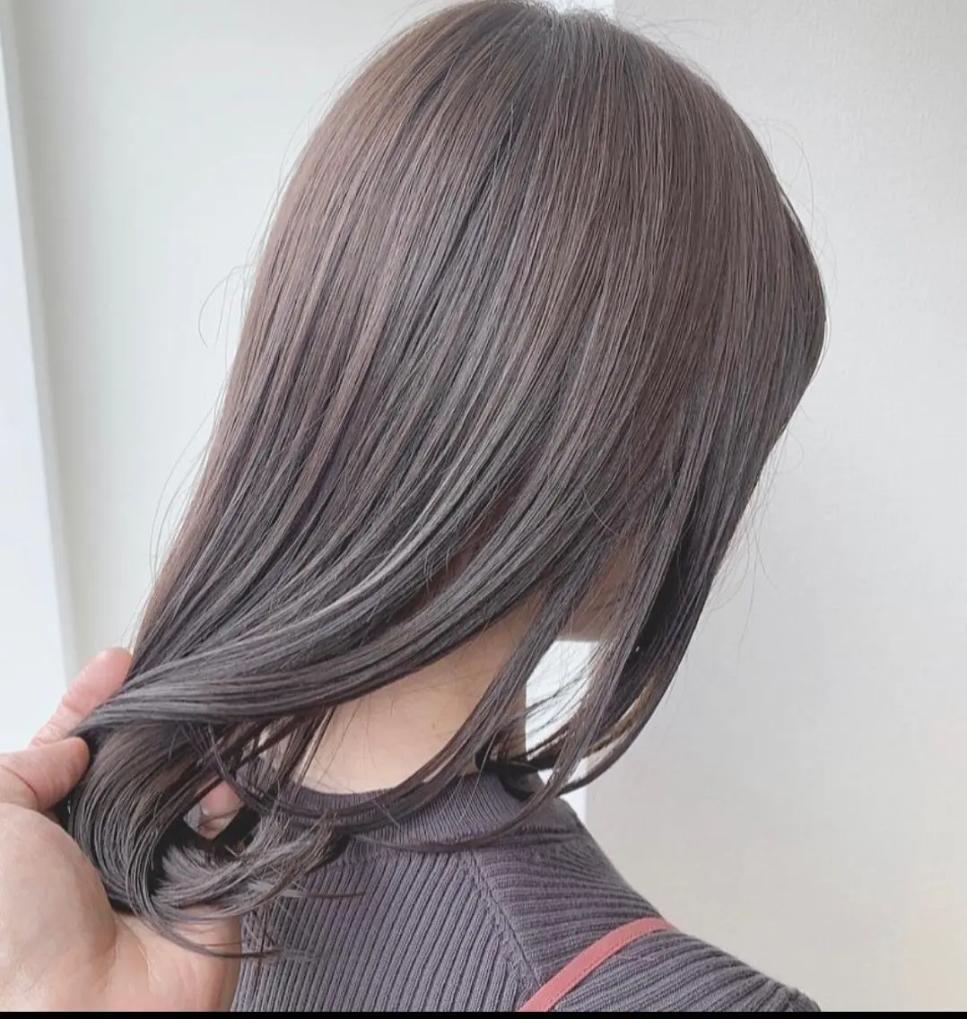 ミディアム 三輪 恭平のヘアスタイル