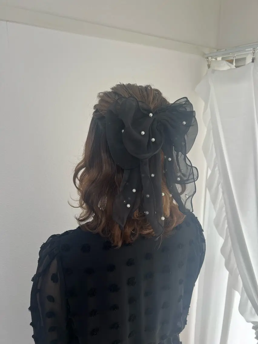 ミディアム ヘアアレンジ ハーフアップ 大羅 海比のヘアスタイル