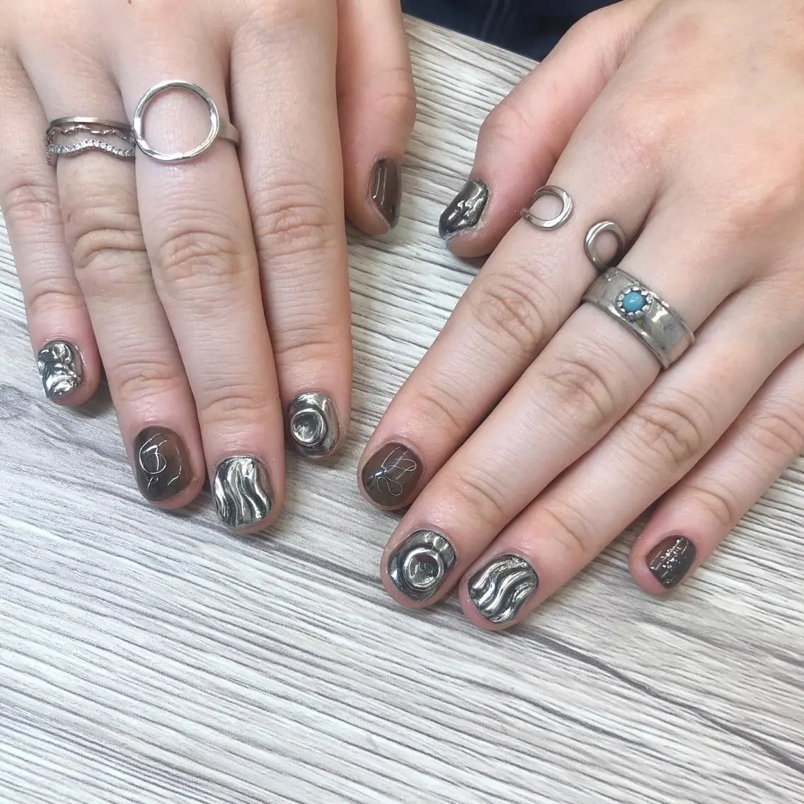 ネイル ブラウン シルバー 🎀AYAKO 🎀中韓ネイルのネイルデザイン