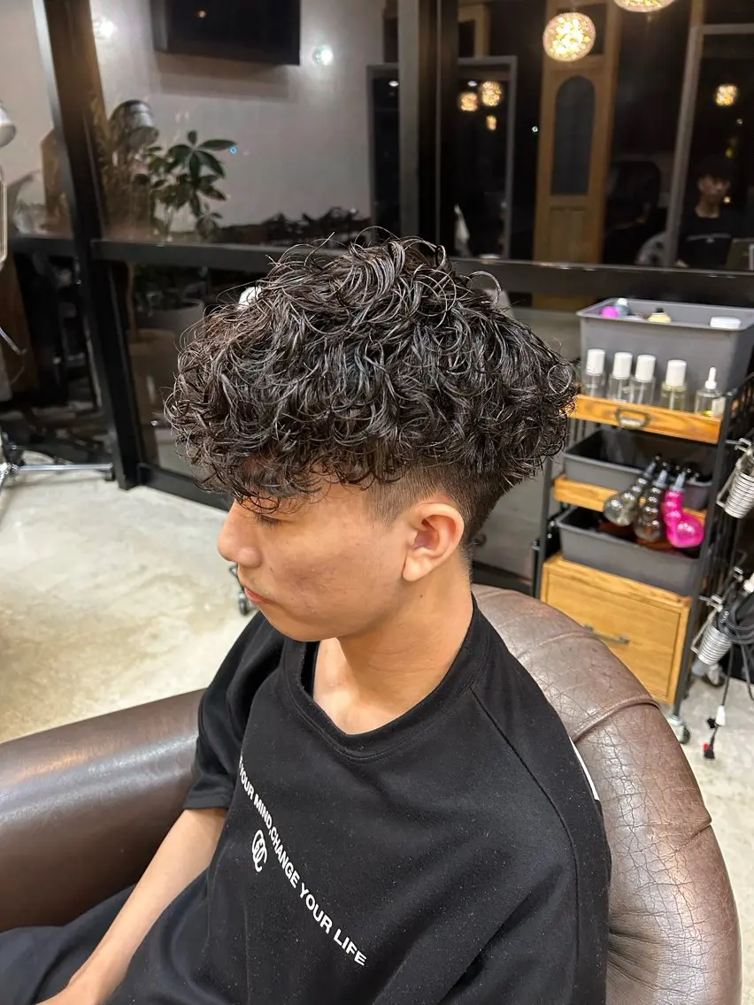 パーマ メンズ メンズパーマ 波巻きパーマ スパイラルパーマ 大谷 貴裕のヘアスタイル