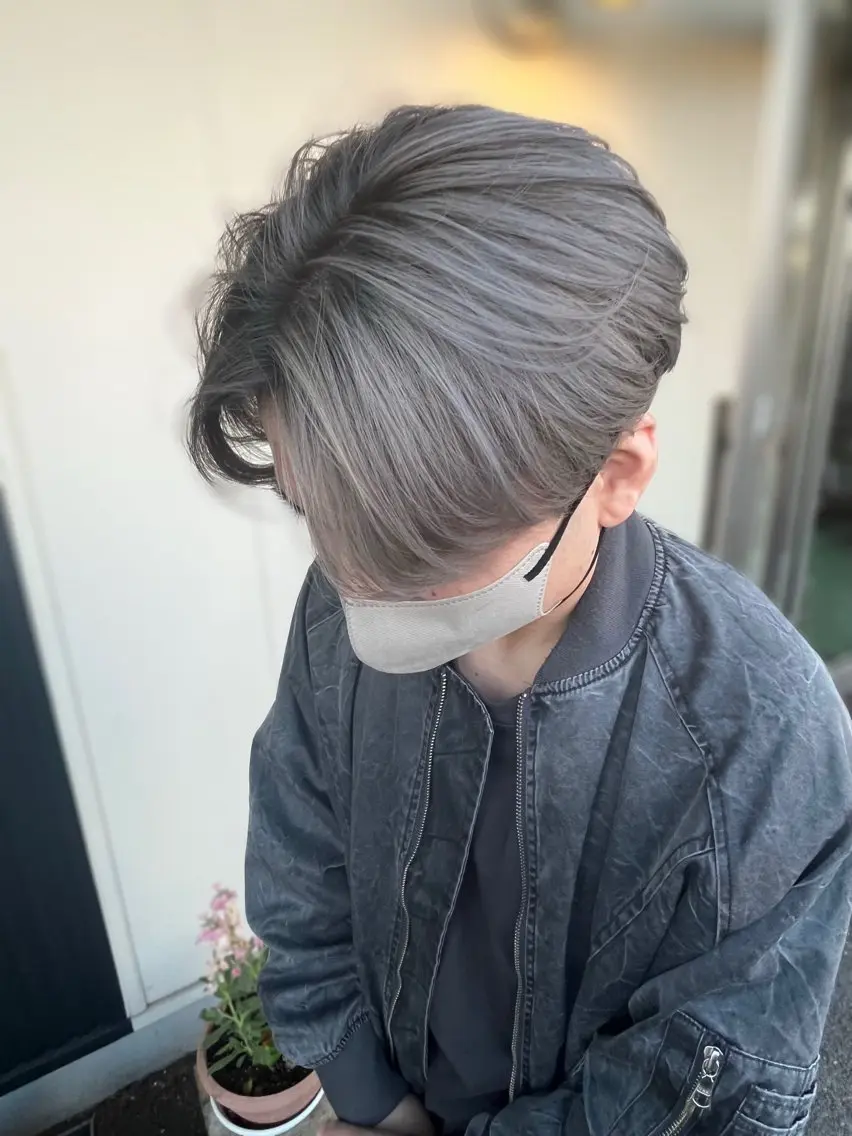 カラー バレイヤージュ ヘアカラー 久留生 隼斗のヘアスタイル