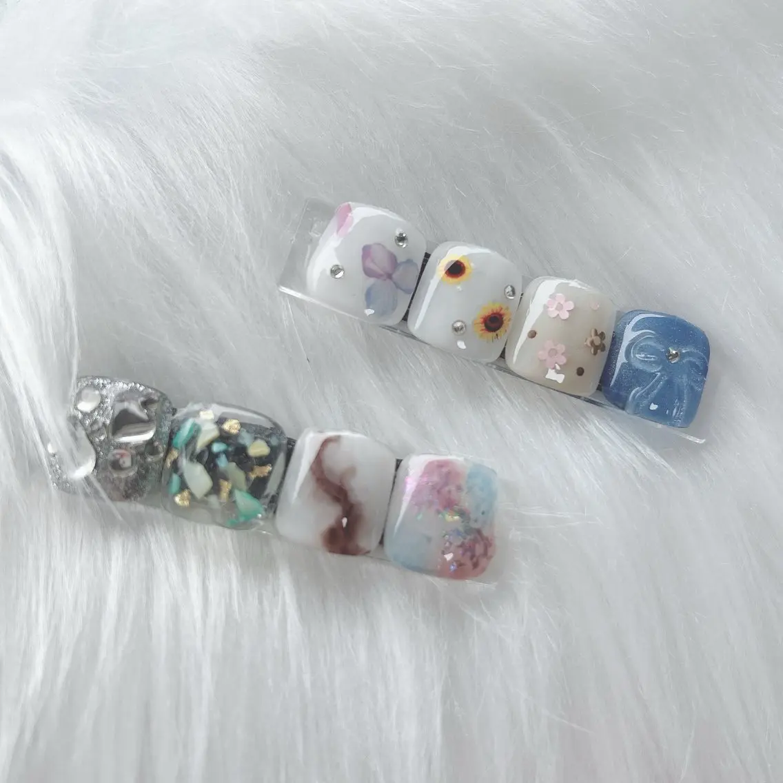 ネイル フットネイル 持ち込み ニュアンスネイル 夏ネイル LittleMimi Nails安土のネイルデザイン
