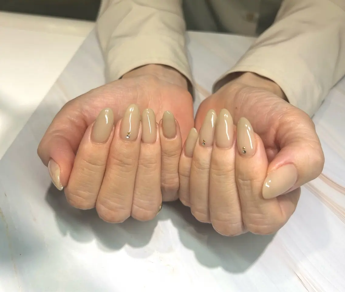 ネイル ジェルネイル Jr.ネイリスト 𝐢𝐫𝐨𝐡𝐚のネイルデザイン