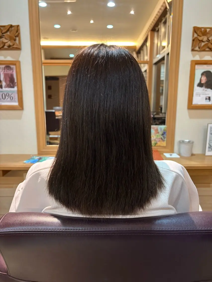 セミロング カラー 透明感カラー トリートメント ヘアカラー カラーモデル/ 戸苅法永のヘアスタイル