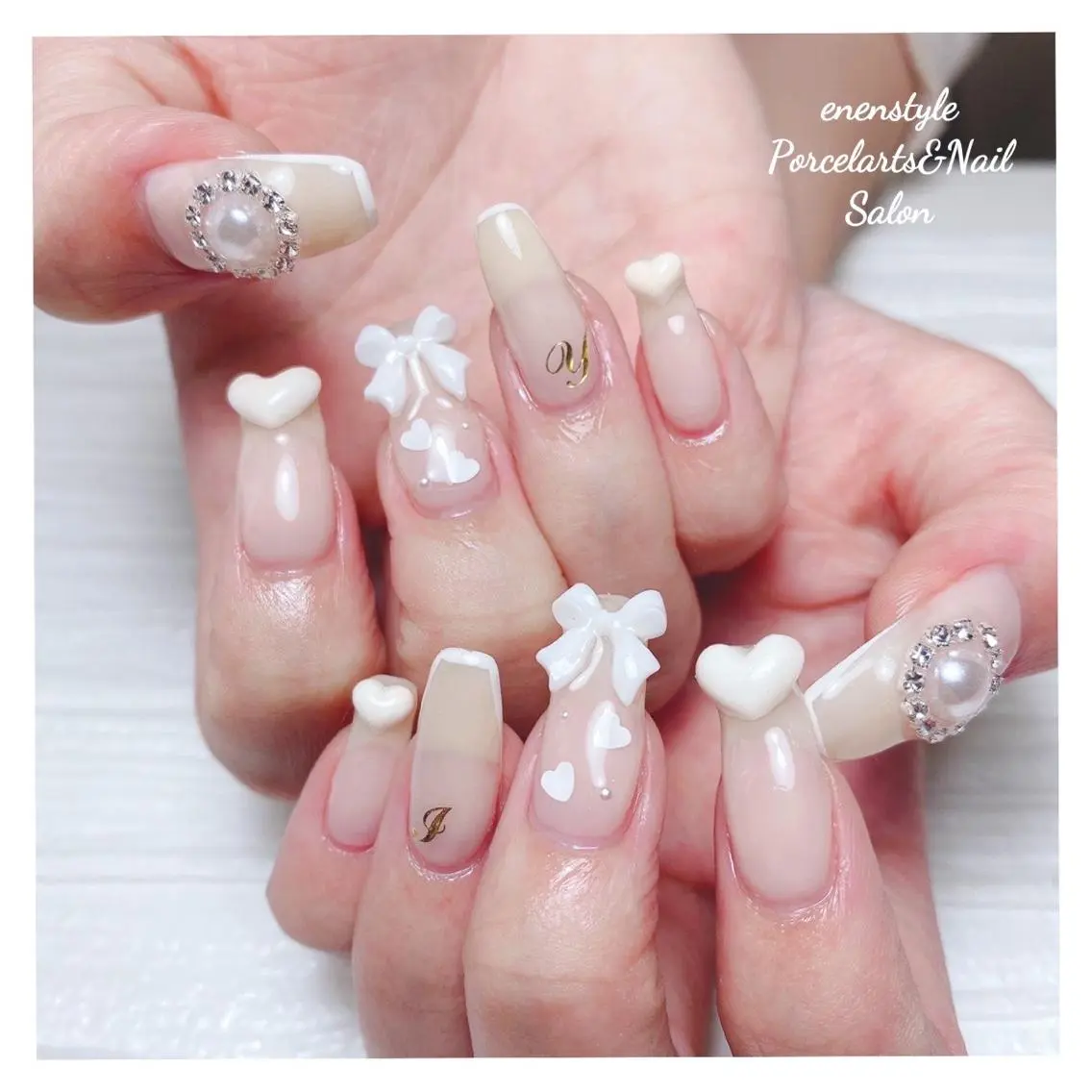 ミディアム ネイル 🐾enen style 🐾のネイルデザイン