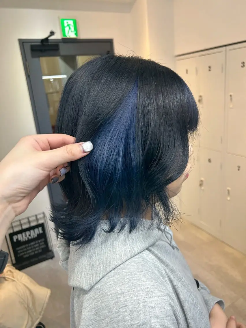 ショート カラー ブルーカラー インナーカラー ENA💗NEXT /ハイトーンエクステのヘアスタイル
