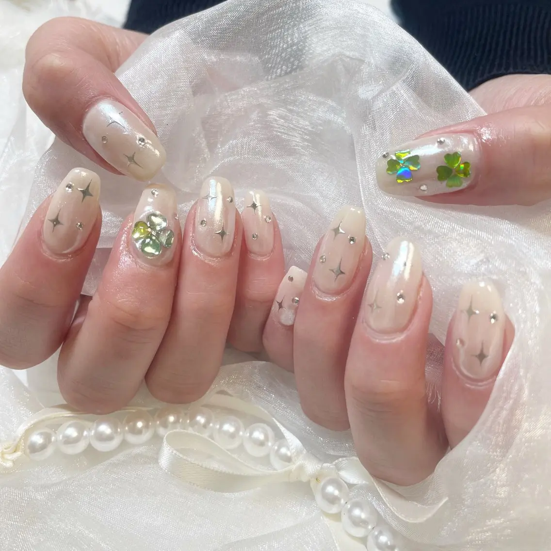 ネイル ジェルネイル 韓国ネイル 持ち込み ワンカラーネイル ワンホンネイル ハンドネイル fiore nail 🦋のネイルデザイン