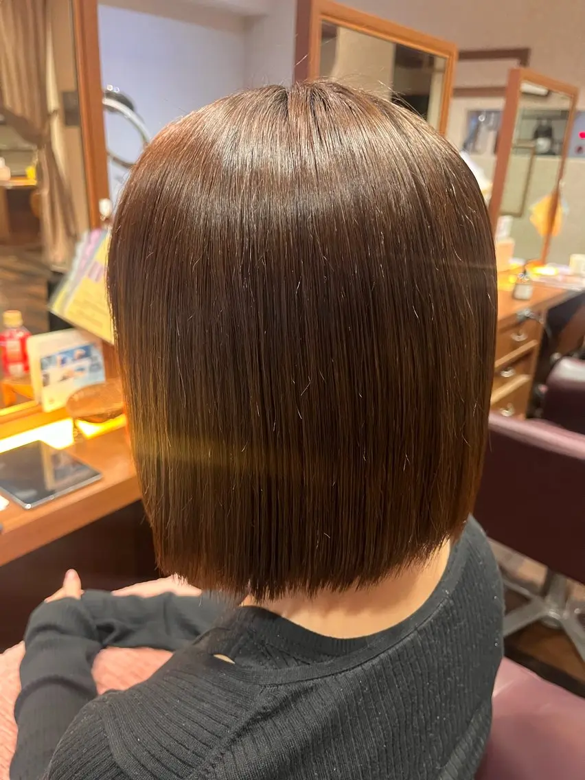 ミディアム カット 縮毛矯正 よしだ しおりのヘアスタイル