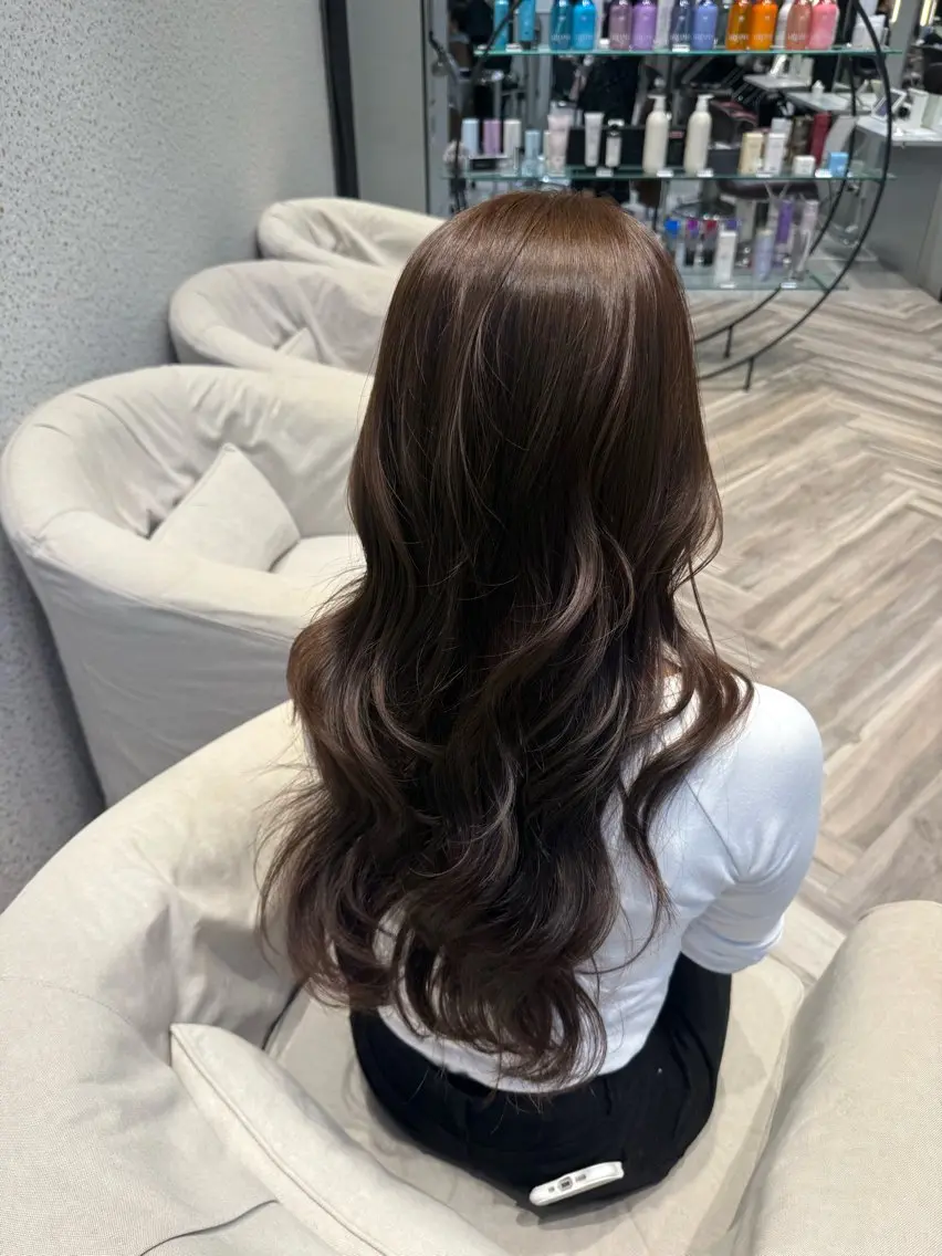 ロング 鈴木 美香のヘアスタイル