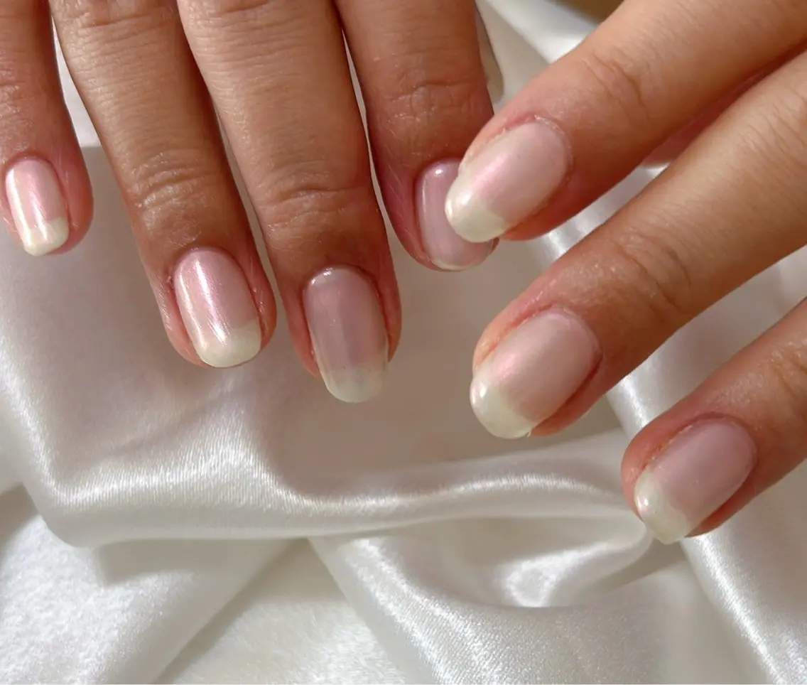 ネイル オーロラネイル フットネイル フレンチネイル ジェルネイル ハート ハンドネイル mogunail &blowのネイルデザイン
