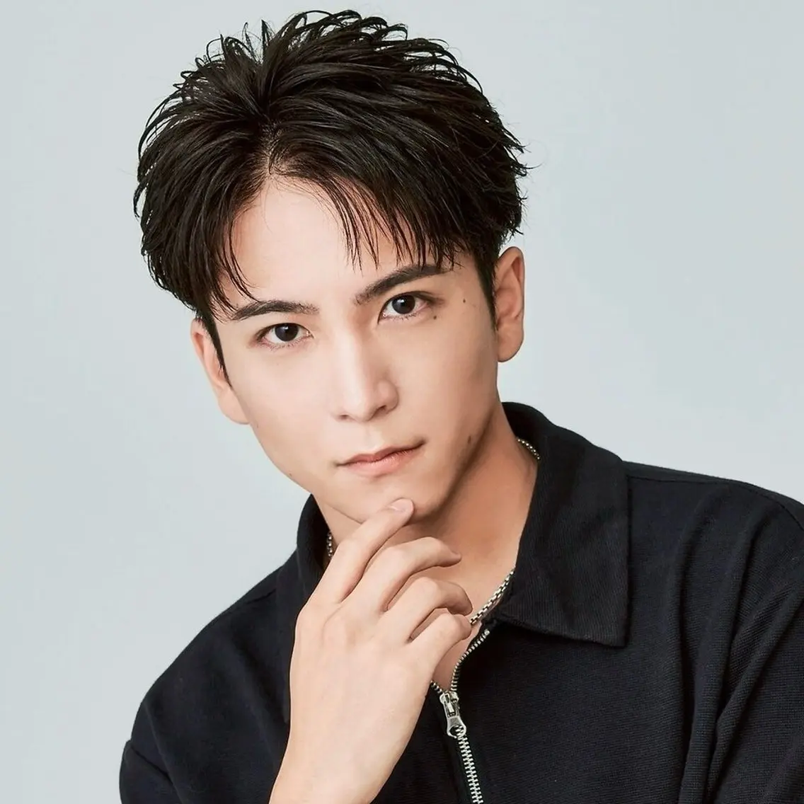 カラー メンズ アップバング メンズショート カット ヘアカラー トリートメント ヘッドスパ レイヤー/艶感カラー /メンズ/KOSEIのヘアスタイル