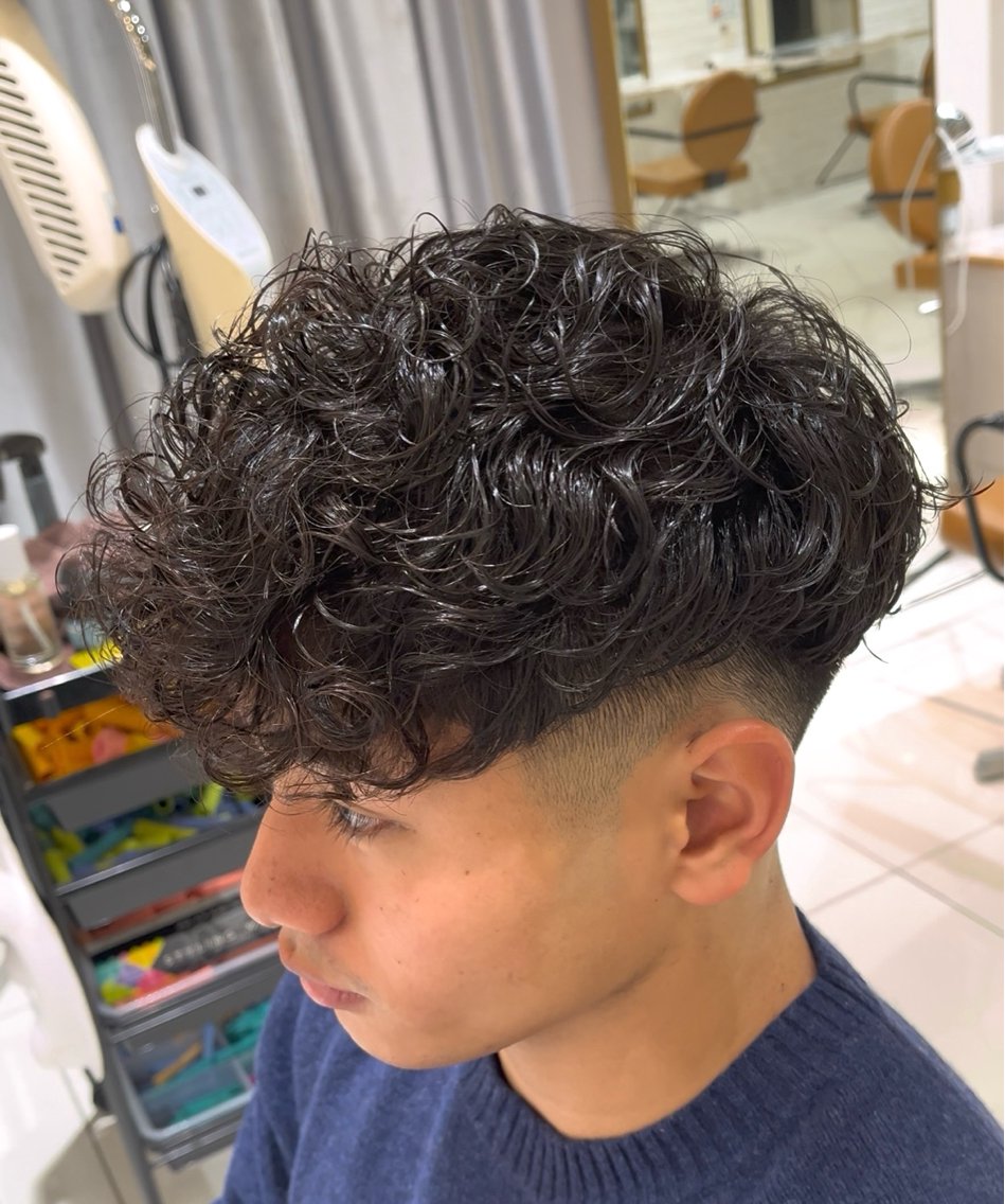 ショート 三条メンズパーマ⚽️ 髙井 陽のヘアスタイル