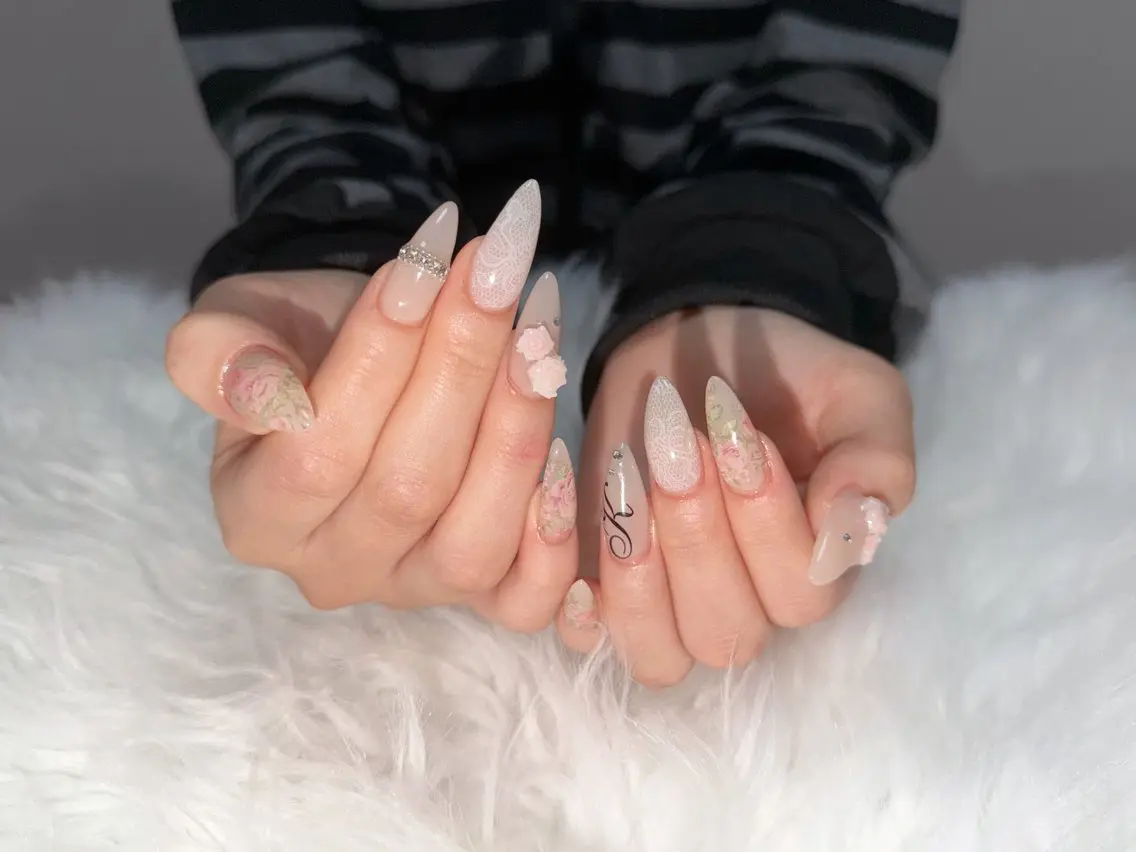 ネイル ハンドネイル BERA NAILSのネイルデザイン