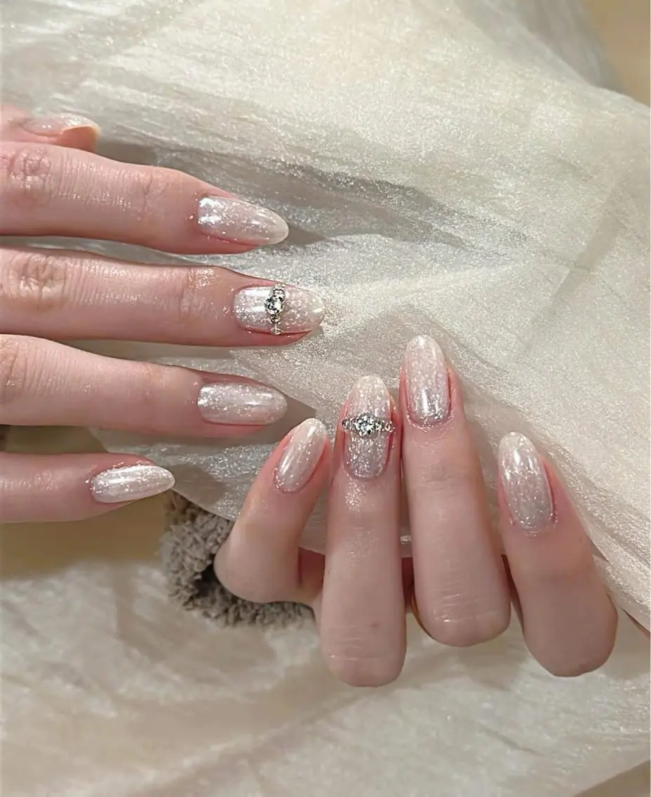 ネイル アートネイル ボルドー フレンチネイル ジェルネイル 氷ネイル・うるうるネイル ハンドネイル Julie Nail Rinのネイルデザイン