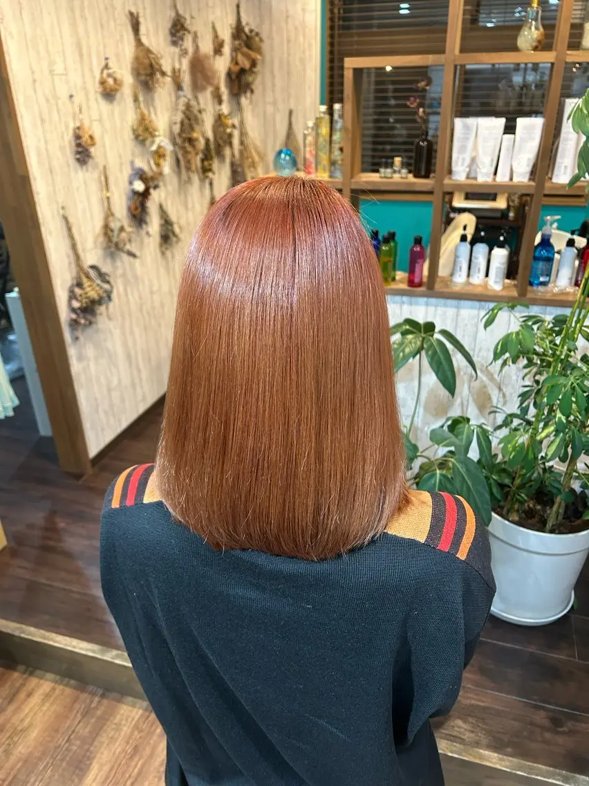 ミディアム カラー 早坂 さくらのヘアスタイル